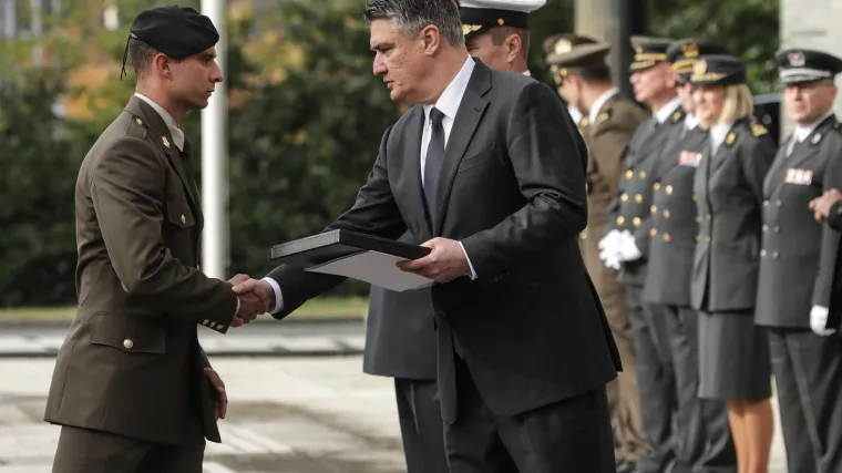 Milanović nije pozvao ministra Banožića na promociju kadeta, a promijenio je i lokaciju