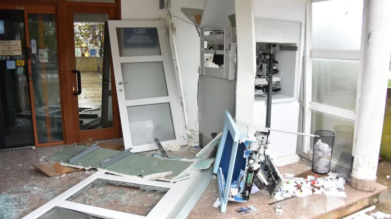 Usred noći raznijeli bankomat: 'Susjeda je mislila da je potres'