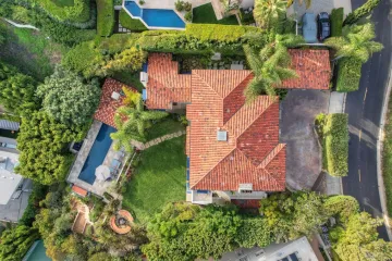 Dom iz snova: Pogledajte vilu 'djevojke od milijun dolara', prilagodila je predivno imanje svojim životinjama