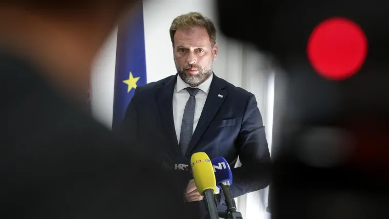 Banožić o Milanoviću: 'U njegovoj se glavi bore demoni. Svjestan sam da on mene ne po&scaron;tuje...'