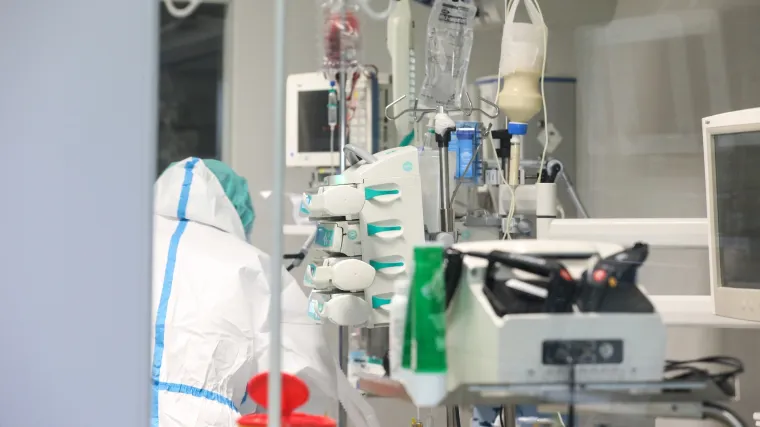 Uz novi lijek smrtnost od covida i hospitalizacija čak 89% niži, pokazala klinička ispitivanja