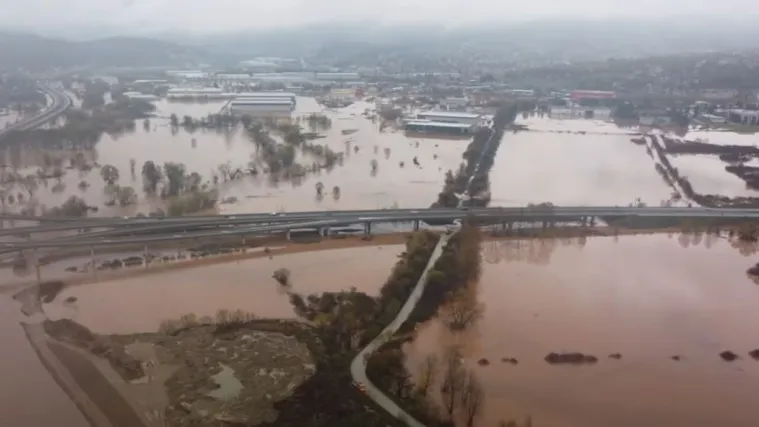 Video iz zraka pokazuje razmjere potopa u Sarajevu: Stradali brojni objekti, građani nemaju struje