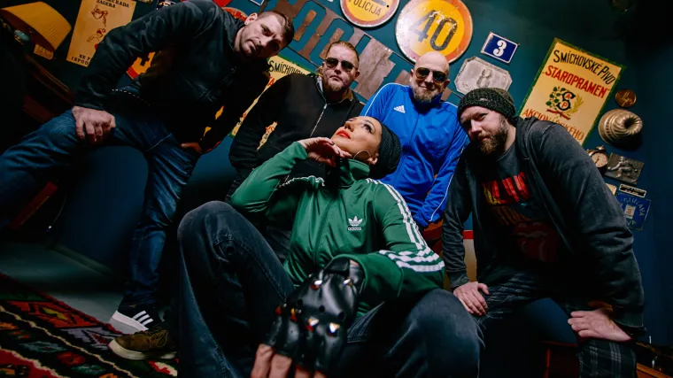 Žestoki ritam i provokativni stihovi: Bang Bang ima novi singl, idu 'Do kosti'