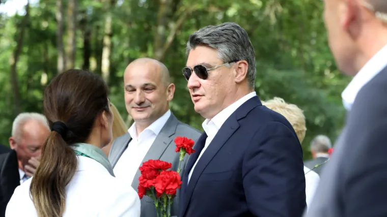 HDZ uvjerljivo vodi, mrtva trka za drugo mjesto; Milanović najpozitivniji, Plenković najnegativniji