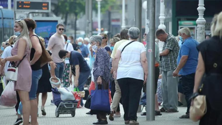 Koliko nas ima? Vjerojatno ispod četiri milijuna jer je u desetak godina iselilo oko 300.000. ljudi