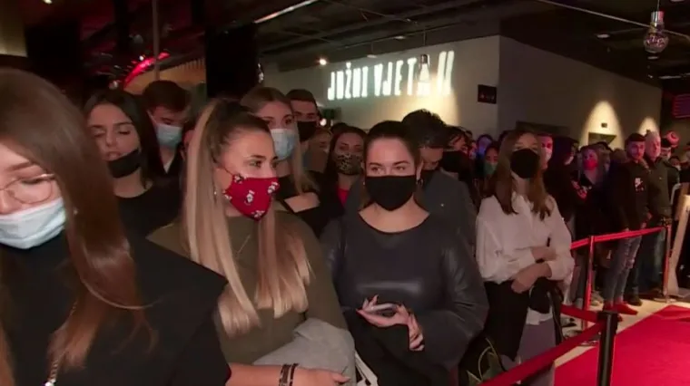 Brojni obožavatelji pohrlili na premijeru 'Južnog vjetra 2: ubrzanje': 'Do&scaron;li smo iz Vinkovaca i veselimo se filmu'