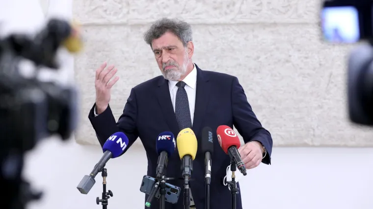 Do petka će se znati način testiranja na COVID u obrazovnom sustavu: Na stolu su tri opcije