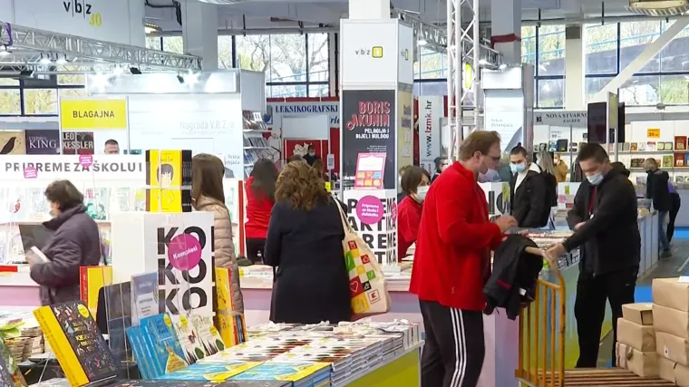 Najveći zagrebački sajam knjiga ponovo otvorio svoja vrata: Cijene i od 9 kuna, a ne smetaju ni covid potvrde