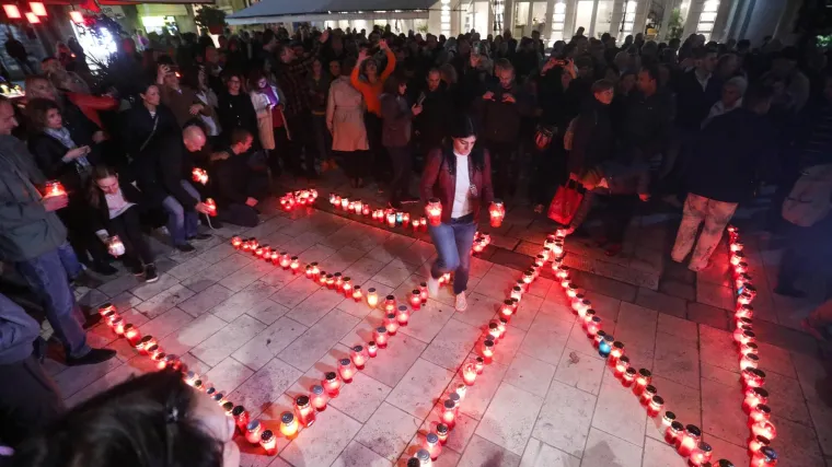 FOTO 'Moje tijelo, moj izbor': Diljem Hrvatske prosvjeduje se protiv korona mjera koje će biti obvezne 15. studenog
