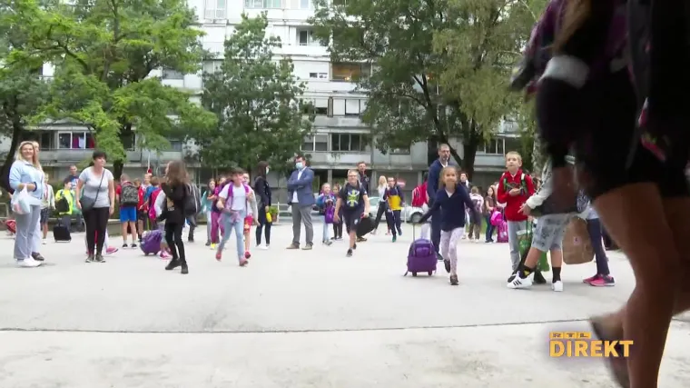 Četiri ravnatelja za Direkt: 'Zbunjeni smo, uputa za covid potvrde nema, kontrolirat će čistačice i domari'