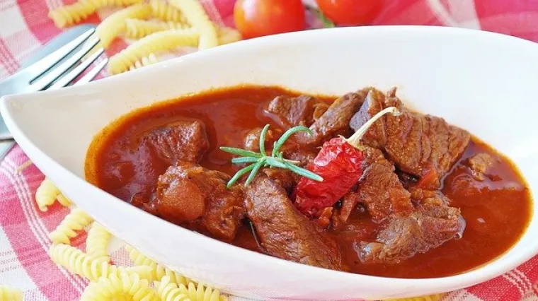 Kakvo meso koristiti  za savr&scaron;en gula&scaron;?