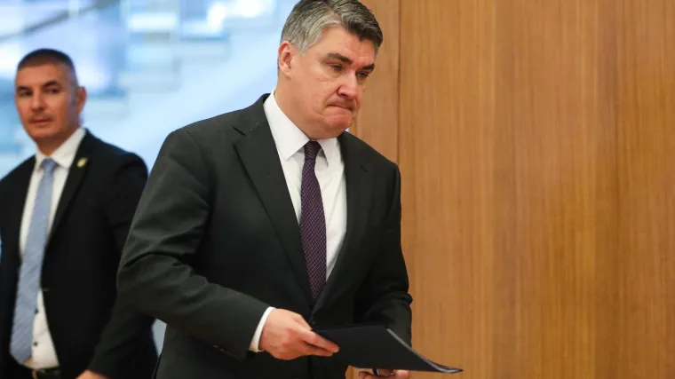 Milanović odgovorio Jandrokoviću: 'On je kao smu&scaron;enjak koji na ulicu izađe u kupaćim gaćama... Jedan smu&scaron;eni, sigurnosno nepismeni fićfirić'