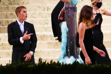 Bieber je biv&scaron;u doveo do sloma, a ove očajne fotke otkrivaju da je i Hailey na tom putu: Njezino lice otkriva istinu iza blje&scaron;tavila