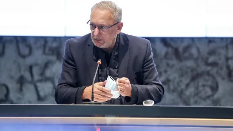 Antivakserski prosvjednici večeras nahrupili i ministru Božinoviću pred stan