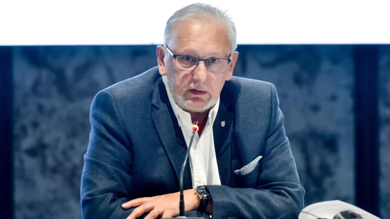 Poznato tko će od utorka morati imati COVID potvrdu, a tko neće: Evo na koga se sve odnosi odluka Stožera