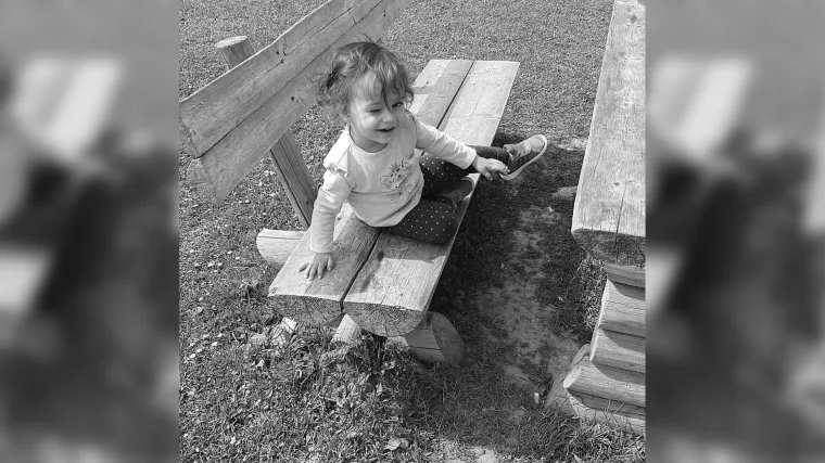 Rutinska operacija zavr&scaron;ila kobno: Djevojčica (2) se nije probudila iz kome, operirala ju je liječnica bez licence