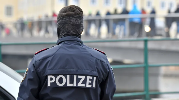 Hrvati iz Austrije: 'U javni prijevoz smijemo, u trgovinu ne. Mnoga pravila postoje, no svakodnevni život dokazuje da je ljudima dosta'