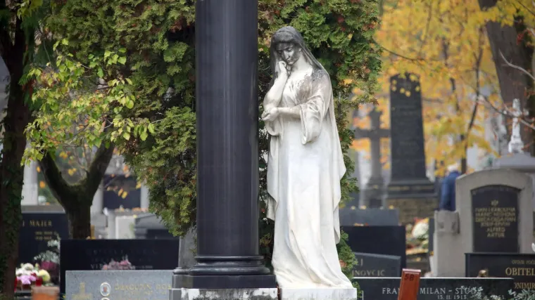 Gradska groblja objavila: 'Bez COVID potvrde ili negativnog testa neće se moći ni na sprovode'