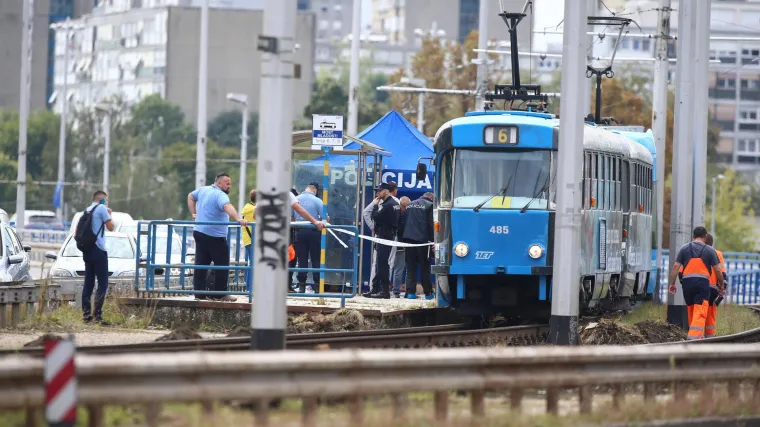 Policija uhitila mladića koji je ubio Zagrepčanina u tramvaju: Ubo ga u vrat pa pobjegao u Rim, no otkrio ga mobitel
