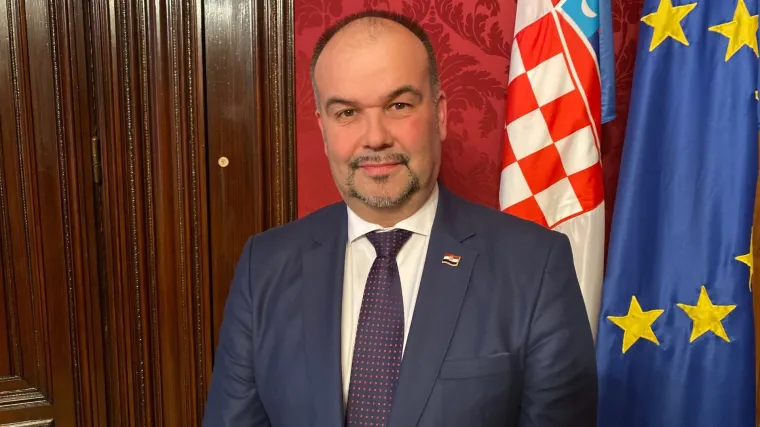 Veleposlaniku RH u Beču objasnili &scaron;to misle o Milanovićevom izjednačavanju austrijskih koronamjera s fa&scaron;izmom