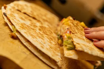 Recept i priprema bijelog umaka za tortilje