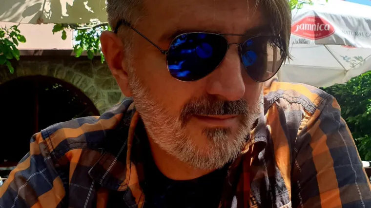 Od posljedice zaraze koronom preminuo novinar Nenad Bunjac