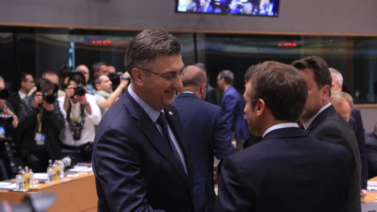 U Zagreb po prvi puta dolazi Macron: Prvo će posjetiti Milanovića, a zatim otići na potpisivanje ugovora kod Plenkovića