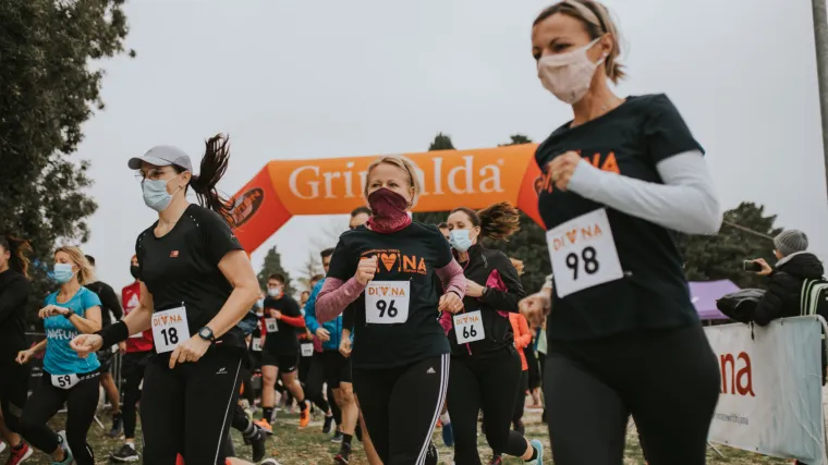 GERMANIA I PULEŽANI ZA MALENU KIARU