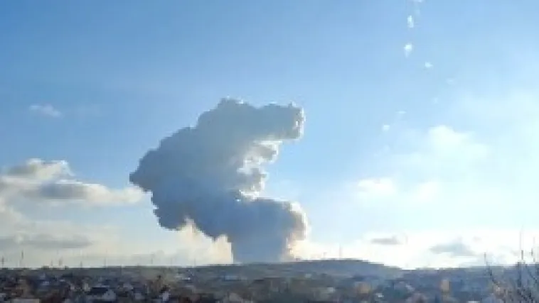 VIDEO Eksplozija u tvornici oružja kod Beograda: Dvije osobe poginule, 15 ih je ozlijeđeno