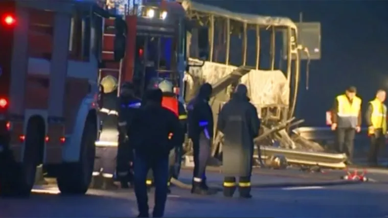VIDEO Stravična nesreća u Bugarskoj: Zapalio se makedonski autobus. 45 mrtvih, među njima 12 djece