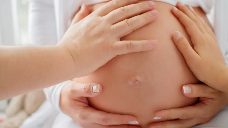 Bizarno! Klinika za surogatstvo ponudila popust na djecu za Black Friday