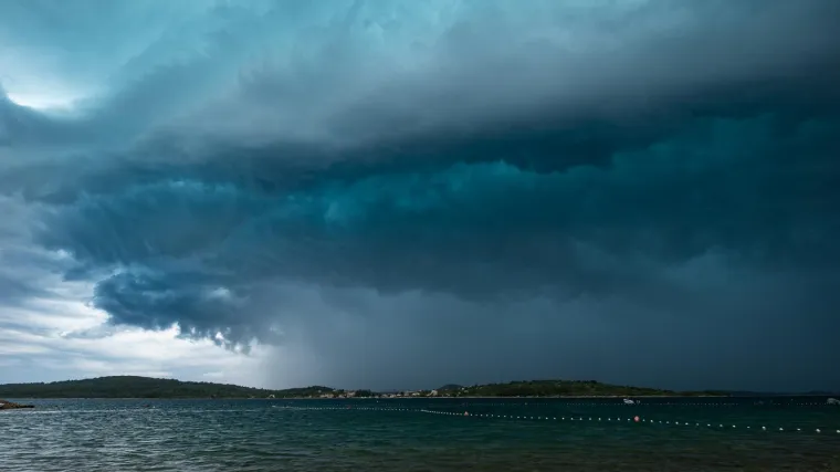 Pripremite se! Stiže velika promjena vremena: Puno ki&scaron;e, grmljavina, poplave, tuča i pijavice...