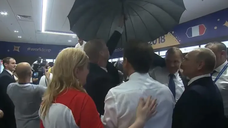 Bivša predsjednica poslala nježnu poruku Macronu: 'Žao mi je što te ne mogu vidjeti. Tvoja prijateljica Kolinda'