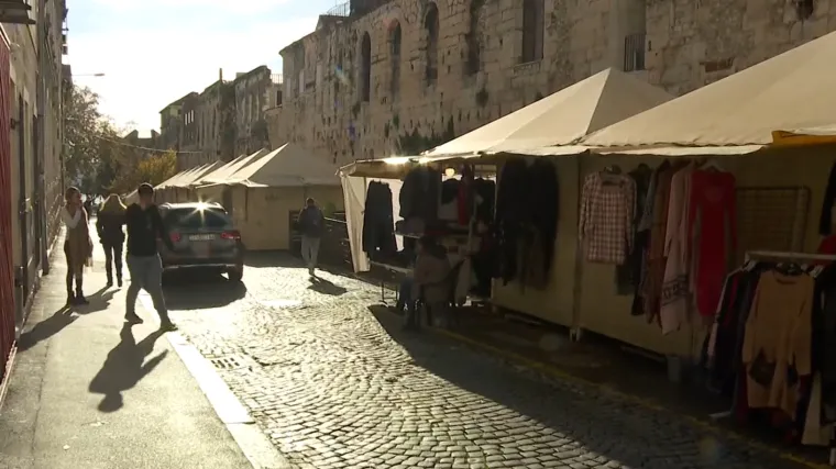 Prosvjedi ponovo u Splitu, ali zbog micanja &scaron;tandova s pazara: 'Ne može on kao gradonačelnik da gospodari mojim životom'