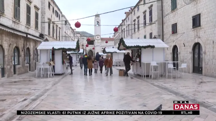 Zbog lo&scaron;eg vremena odgođeno otvaranje dubrovačkog adventa! Kućice spremne, ali zbog pandemije, promijenila se klijentela