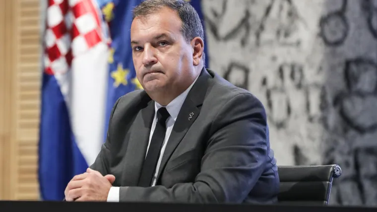 Ministar Bero&scaron; o novom soju korone: 'Moramo biti pripremni na sve. Nije poznat konačni učinak tih 30- tak mutacija'