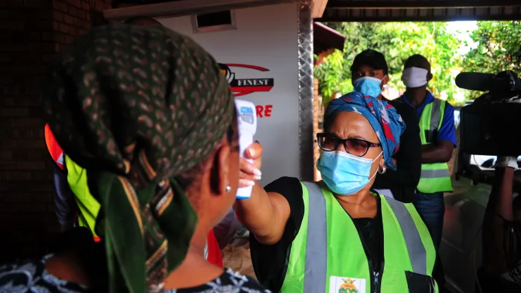 Liječnici iz Južne Afrike tvrde: 'Omikron ne izaziva tešku sliku bolesti'