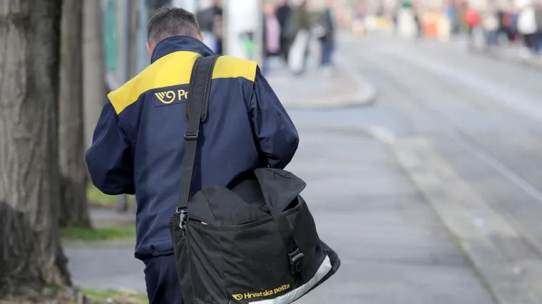 U Zagrebu poštari ponovno očitavaju potrošnju plina: Zamolili su građane da im omoguće ulazak u zgrade