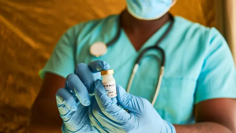 Liječnici iz Južnoafričke Rebublike: 'Cjepiva vjerojatno &scaron;tite od te&scaron;ke bolesti od omikron varijante'