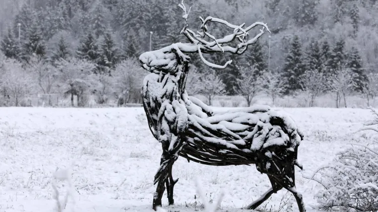 Stigla nam je snježna idila, zabijelilo se Sljeme, Gorski Kotar, a snijeg će padati i u Dalmatinskoj zagori