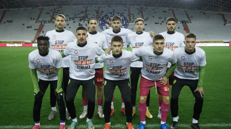 NOGOMETA&Scaron;I ISTRE PODRŽALI GERMANIJINU KAMPANJU &ldquo;STOP NASILJU NAD ŽENAMA&rdquo;