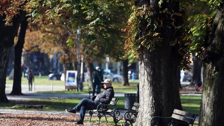 Prvim danom prosinca nastavlja se promjenjivi trend iz studenog: Očekuje nas sunčano, a odmah nakon i ki&scaron;ovito vrijeme