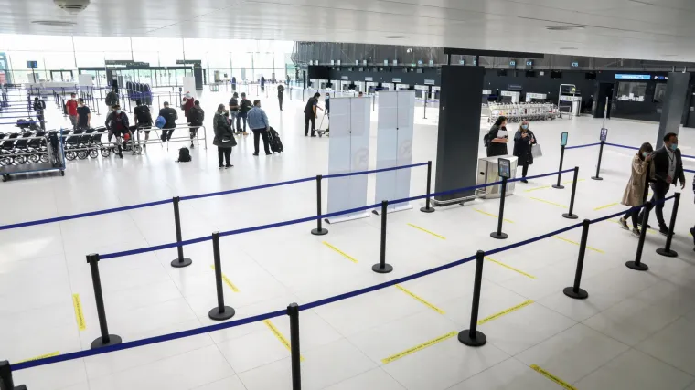 Putnici koji iz Južne Afrike dolaze u Hrvatsku morat će u 14-dnevnu karantene nakon koje će se morati i testirati