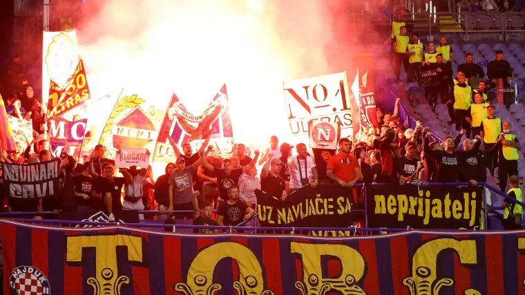Navijači Hajduka u rekordnom roku pokupovali karte za Dinamo pa upozorili Modre: 'Dajte nam ih jo&scaron; ili...'