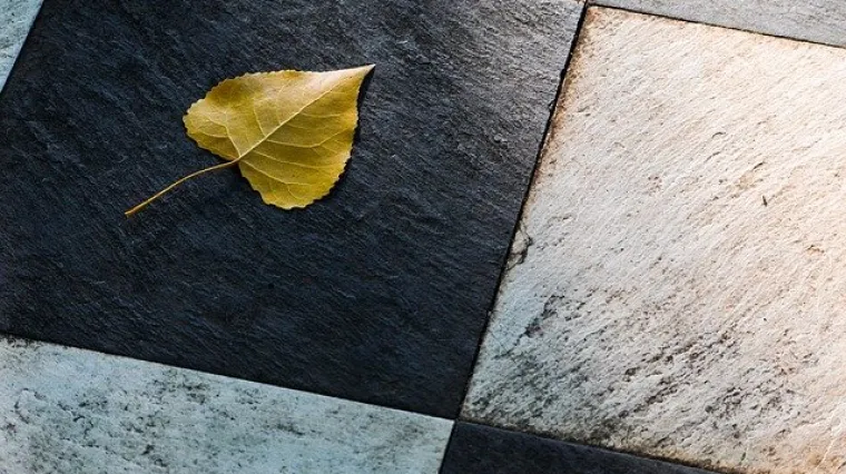 Kako sakriti rupe na pločicama?