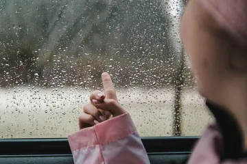 Kako oprati auto stakla iznutra za bolju preglednost