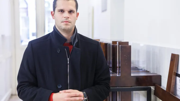 Prijeti li Bandićevom čelniku stranačke mladeži otkaz u Gradskim grobljima? Inspektorat otkrio da je nezakonito zaposlen