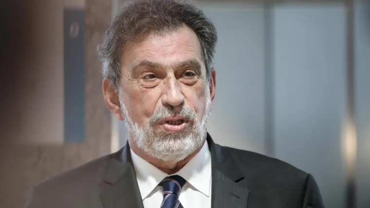 Ministarstvo poslalo upute &scaron;kolama kako obračunavati plaće zaposlenicima koji se ne žele testirati