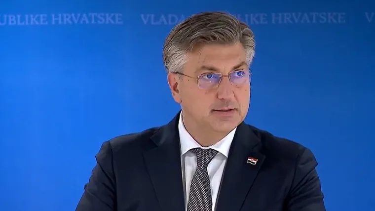 Brine li Plenkovića ako bi policija i&scaron;la s inspektorima na Pantovčak kažnjavati zbog COVID potvrda?: 'Ne! Ne brine me!'