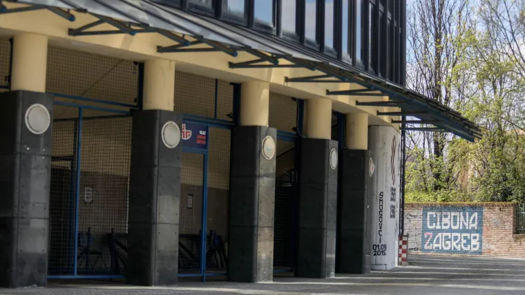 Dojava o bombi u Ciboni pred koncert klape intrade: 'Tko želi Bralića dići u zrak?'